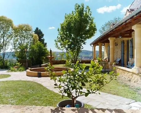 Domaine De La Source Perigordnoir D'hotes La Fontaine Bed & Breakfast Castels